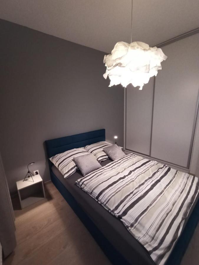 Appartamento Apartament Wrzesnia II Esterno foto